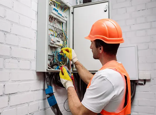 Eletricista no Alto Industrial em São Bernardo do Campo